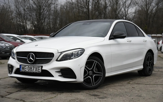 Mercedes-Benz Klasa C cena 126688 przebieg: 157000, rok produkcji 2019 z Sieniawa małe 326